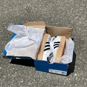 NWT Adidas Sambas with black stripe